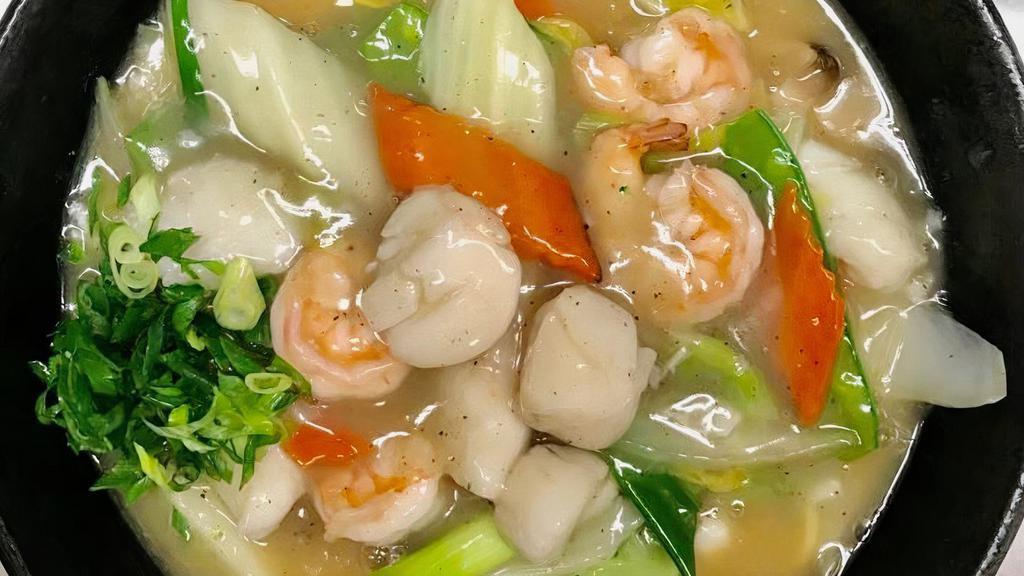 Seafood Ramen · Fish, Shrimp, Scallops, Mixed vegetable, Green onion