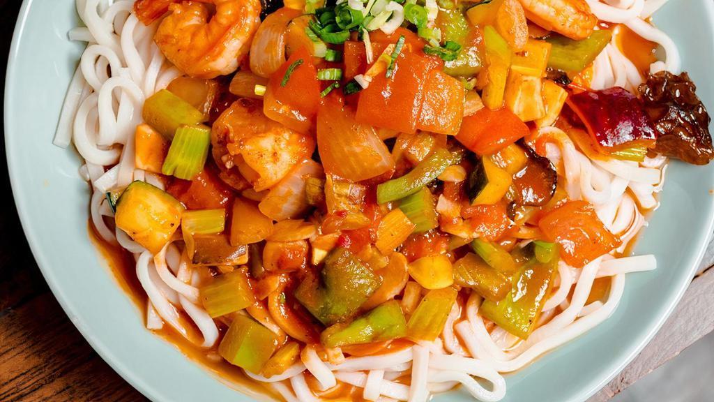 Stirred Noodle 过油肉拌面 · Vegetable, chicken, lamb, beef, shrimp 菜/肉类.