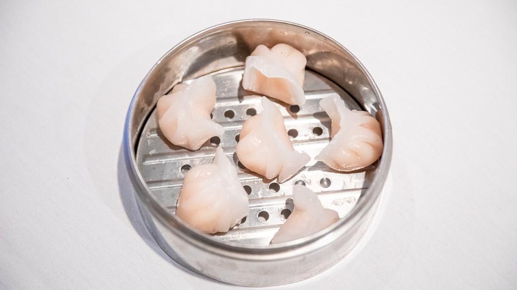 Steamed Crystal Shrimp Dumplings · 6 pieces.