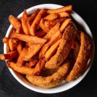 Side Onion Rings & Organic Sweet Fries · A mix of organic sweet potatoes & breaded onion rings. (330 cal)