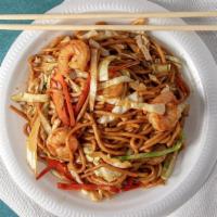 Shrimp Lo Mein / 虾捞面 · Soft egg noodles.