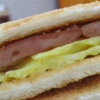 Luncheon Meat Sandwich · 午餐肉三文治