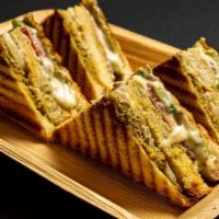 Chicken Kheema Sandwich: · Double layer sandwich of chicken kheema and medley of veggie