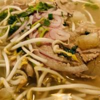 Big Bowl: Brisket, Navel, Frank, Tripe, Tendon & Eye Of Round · With beef broth noodle soup.