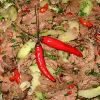 Yum Nuer · Gluten free. Prime beef salad, shallot, lime juice, mint leaves.