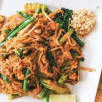 Vg Pad Thai · Sauteed rice noodle with, egg, scallion, bean sprout, ground peanuts, and mixed vegetables.