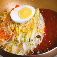 Jol Myun · Spicy cold noodles with vegetables.