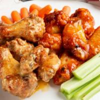 Garlic Parmesan/Sweet Chili · 6 pcs Wings with Carrot and Celery