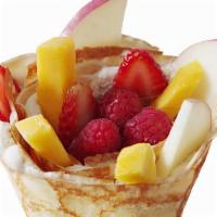 Fruit Deluxe · Strawberry, Raspberry, Mango, Apple, Whipped Yogurt, Custard Cream, Nutella, Crunch Pistachio.