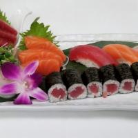 Sushi & Sashimi Combo · 4 pcs sushi, 10 pcs sashimi and 1 tuna roll.