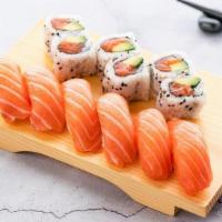 M2 Salmon Maki · 6pcs Salmon Sushi and 1 Salmon Avo Roll