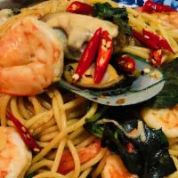 Spaghetti Kee Mao Seafood · Spaghetti mixed with spicy basil sauce shrimp, mussel squid, bell pepper, onion, pickled rhi...