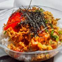 Hawaiian Bowl · Wild-caught ahi tuna, sweet onions, and cilantro tossed in spicy mayo, and topped with  gree...