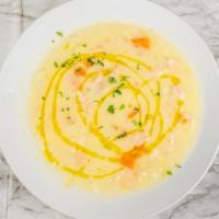 Αυγολέμονο / Chicken Soup · Egg-lemon soup with chicken, rice & vegetables.