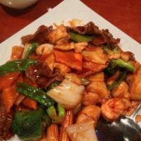 Happy Family · Shrimp, beef chicken, roast pork, crab meat and lobster with assorted vegetable in brown sau...