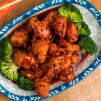 General Tso'S Chicken · Spicy. Deep fried chunk of chicken in hot pepper, tangy wine sauce served with broccoli.