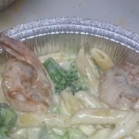 Penne Jillian · Sauteed shrimp and broccoli over penne in our homemade alfredo sauce.