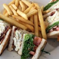 Chicken Salad Club · Chicken salad with bacon, lettuce, tomato, and mayo.