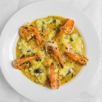 Chef Special Gambas · Shrimp, macaroni, bechamel, parmesan cheese, spinach, mushroom, chicken & garlic sauce.