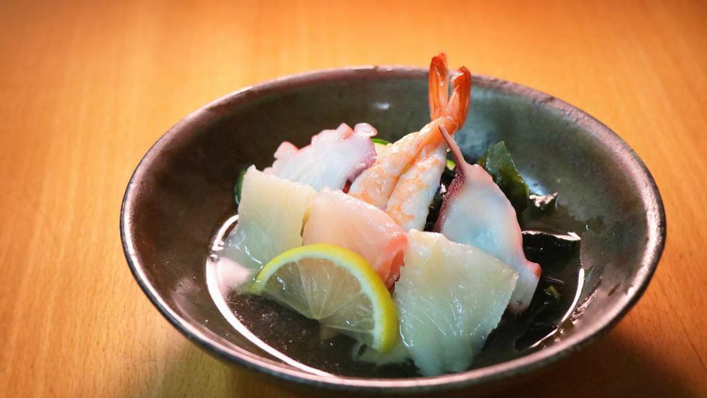 Sunomono · Assorted raw fish with vinegar sauce