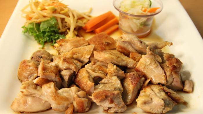 Chicken Teriyaki · Grilled Chicken with Teriyaki Sauce
Served with Salad and rice