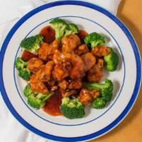 Sh8 General Tso'S Chicken (Spicy) · Crispy chicken w. Broccoli in chef's special hot sauce.