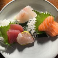 Sashimi Sampler · Chef's choice Sashimi sampler 7pcs