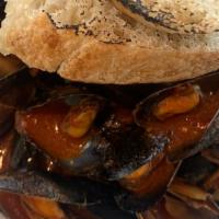 Pei Mussels · Choice of sauce Fra Diavolo, Marinara or White Wine