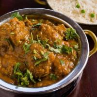 Dhabe Wala Murgh · Home style chicken curry.