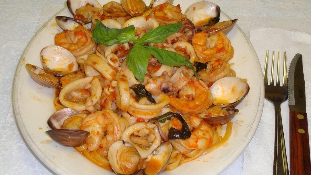 Frutti Di Mare Lunch · Seafood entrée. Shrimp, clam, calamari and mussels in a marinara sauce served over your choice of pasta.
