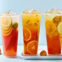 Mix Fruit Oolong Tea / 超多水果四季 · Mixed Fruits  With  Four Season Oolong Tea