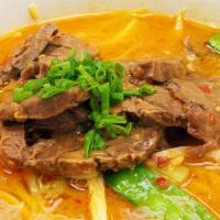 Curry Beef With Noodle Soup / 咖喱牛肉汤面 · Spicy.