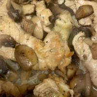 St Tropez · Cutlet sauteed with white wine, mushrooms and artichokes