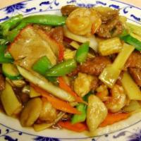 4 Seasons · Shrimp, chicken, beef and pork sautéed with mix vegetable.