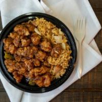General Tso'S Chicken Combo · Spicy. Served with one egg roll and pork fried rice. Hot and spicy.