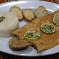 Trucha Frita · Fried Trout served with rice and fried potatoes