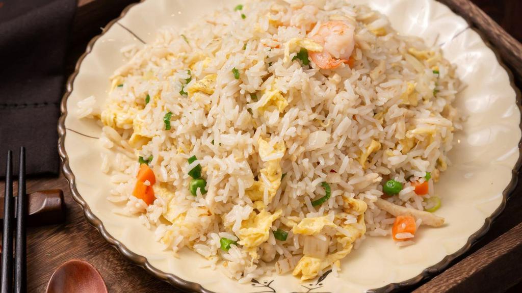 Yang Chow Fried Rice · Contains chicken,shrimp and vegetables.