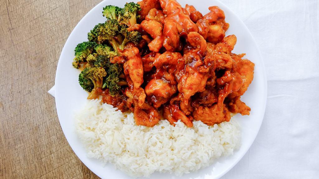 Lc14. General Tso'S Chicken Combo · Hot and spicy. Served with pork fried rice and egg roll or soda.