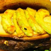 Fashion Avenue Burger · Mixed green, plum tomato, avocado, smoked gouda cheese, garlic mayo