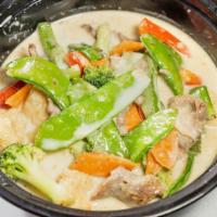 Gang Keo Wahn Green Curry · Green curry with chicken or beef, eggplant, basil & coconut milk