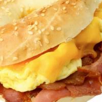 2 Huevos En Roll · 2 eggs any style on roll