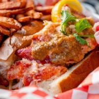 Buttah Lobster Roll Sandwich · Fresh butter roll, lettuce, pickled Asian veg, onion, cilantro, Asian Cajun butter sauce. **...