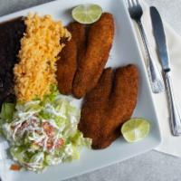 Filete Empanizado · Breaded fish fillet served with rice, beans and salad.