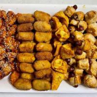 Hors D'Oeuvres For 10 Guests · Hot mini franks in blankets, mini potato knishes, mini egg rolls, chicken tidbits, ketchup, ...