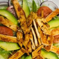 Ensalada De Pechuga / Grilled Chicken Salad · 