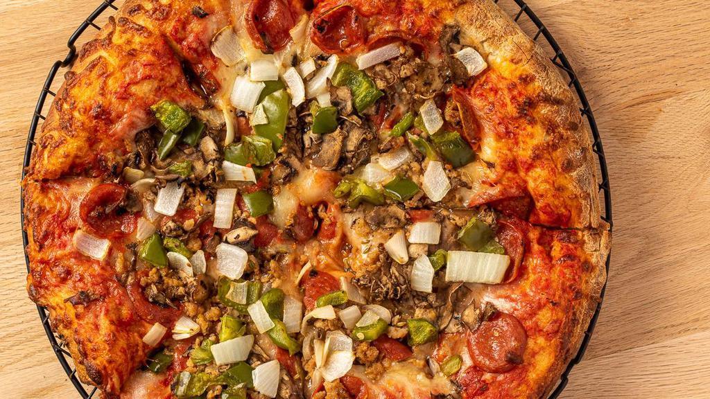 Perri'S Supreme · Tomato pizza sauce and pepperoni and sausage and fresh mushroom and sweet peppers and onion and Mozzarella cheese.