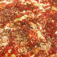 Upside Down - Sicilian Pizza · Mozzarella cheese underneath the Tomato Sauce