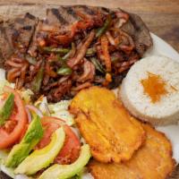 Carne Encebollada -Steak Onions · Meat with onions. Rice, salad and fried plantains.