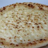 Arepa Con Queso · Arepa with Cheese
