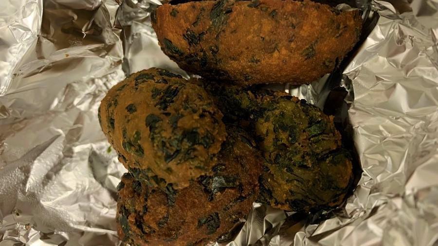 Sahina · Spinach and lentil peas patties and gluten-free. Served with onion chutney and green coriander sauce.
